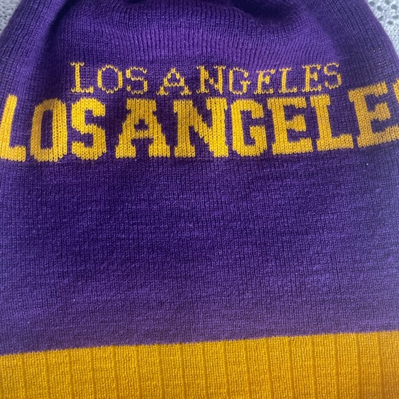 LOS ANGELES Beanie - Picture 4 of 6